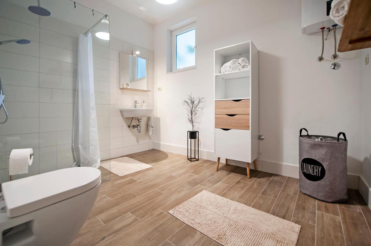 Apartments Fra & Mar With Swimming Pool In 2025 Sorici Bagian luar foto