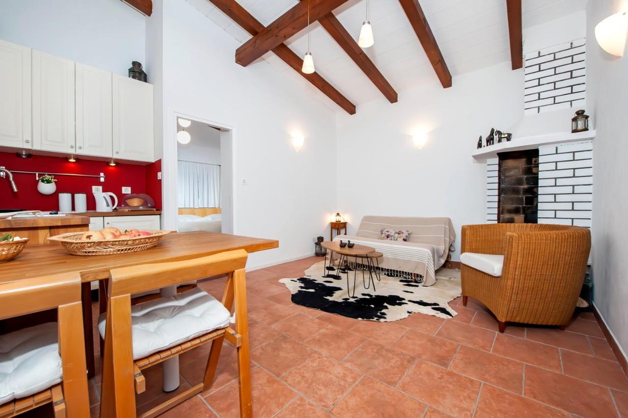 Apartments Fra & Mar With Swimming Pool In 2025 Sorici Bagian luar foto